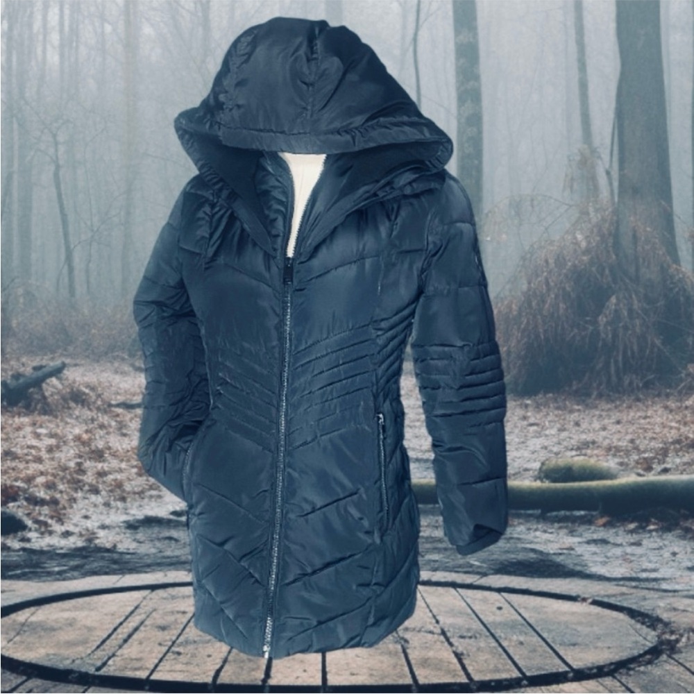 DIESEL Women's S Black Long
Chevron Quilted Hooded Puffer Coat
Jacket
